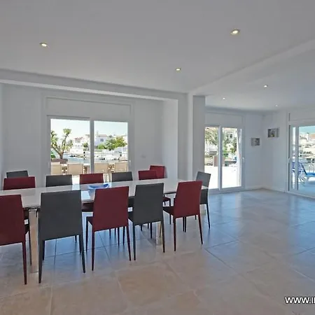 Lv04 Villa Empuriabrava